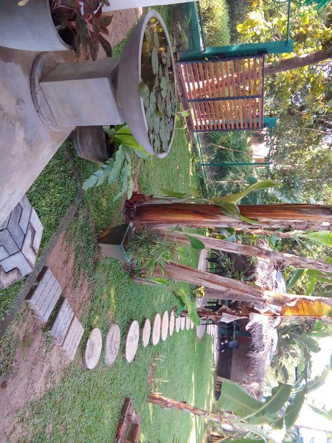 Villa Waterway Garden à Polonnâruvâ Extérieur photo