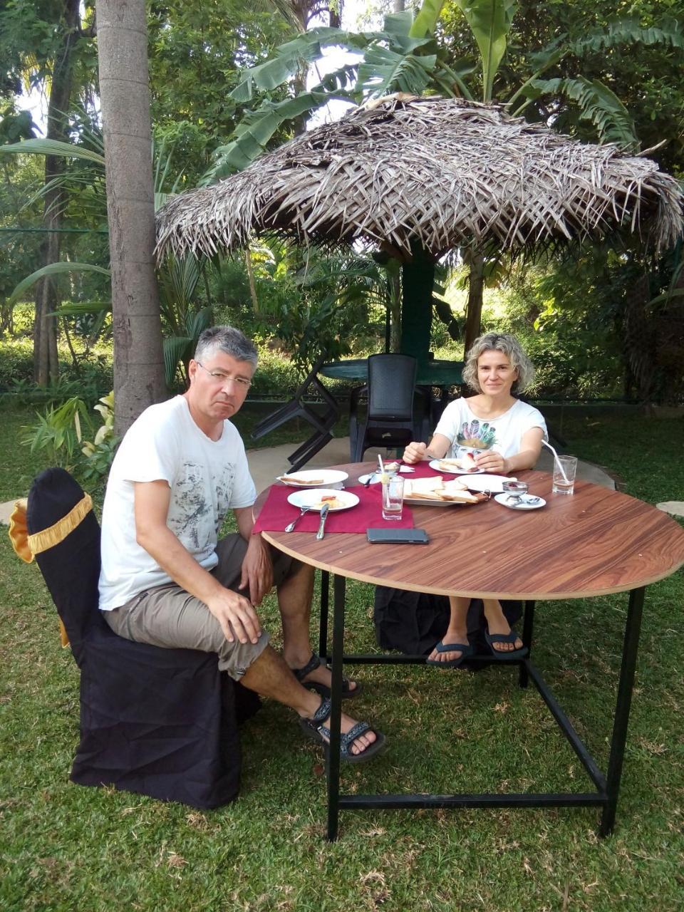 Villa Waterway Garden à Polonnâruvâ Extérieur photo